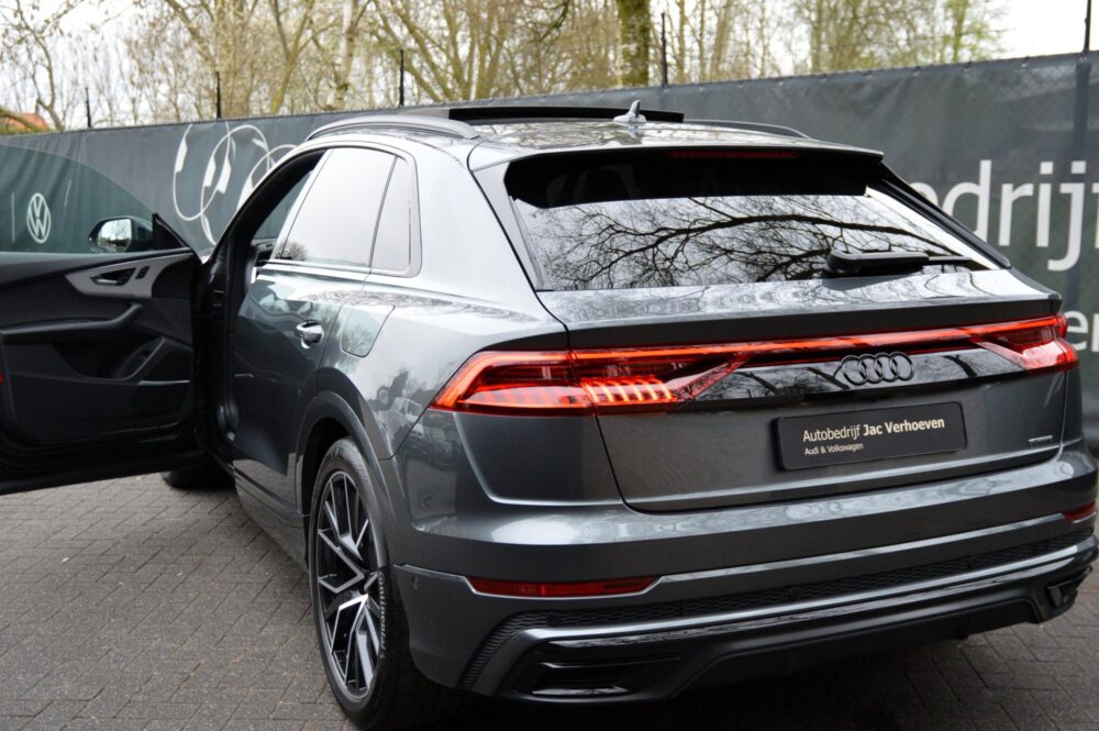 Audi Q8 55 TFSI E