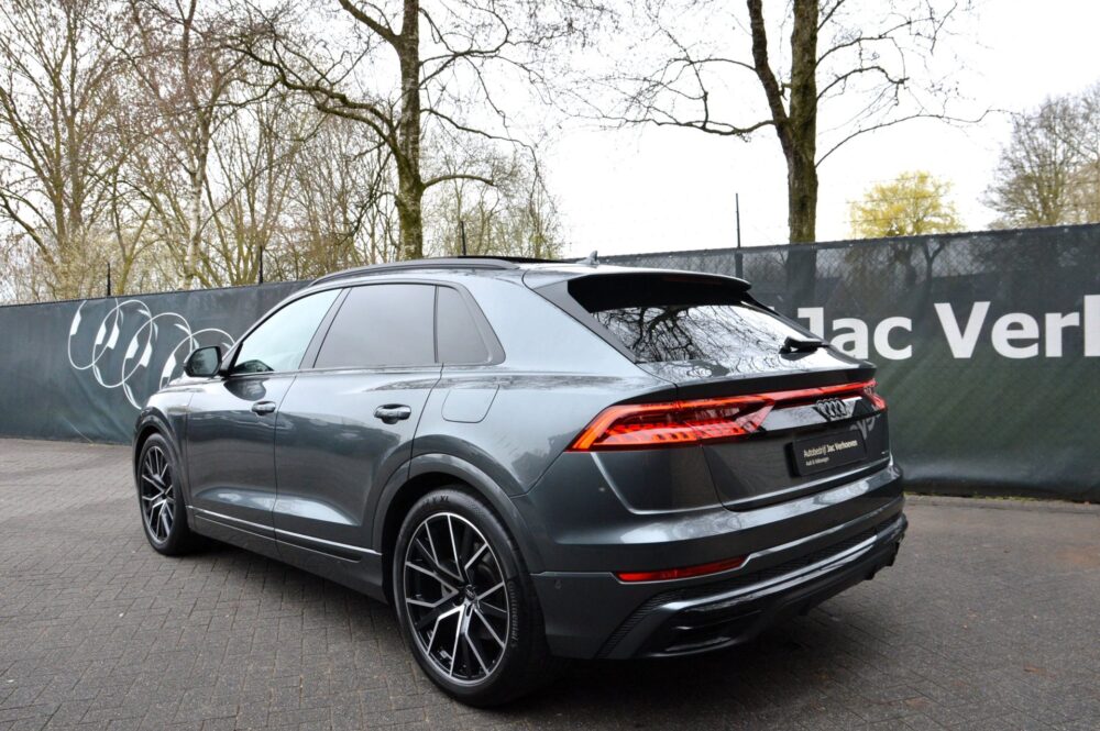 Audi Q8 55 TFSI E