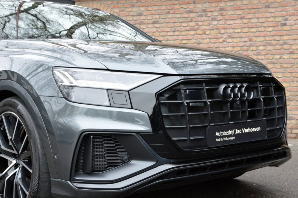 Audi Q8 55 TFSI E