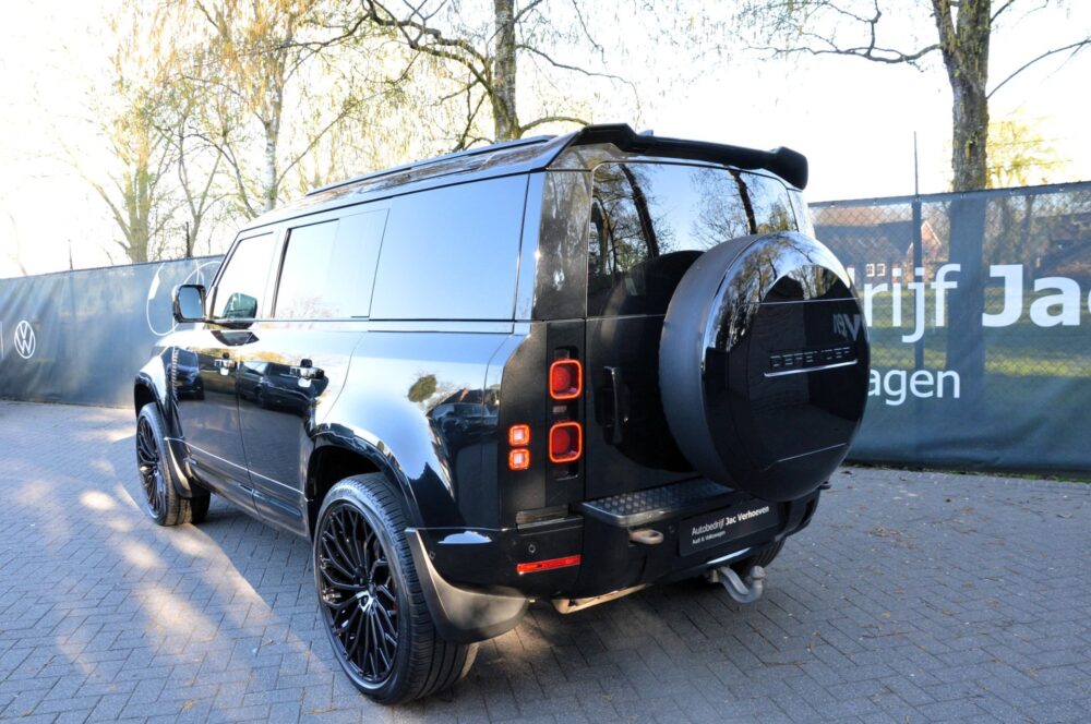 Land Rover Defender 3.0 D300