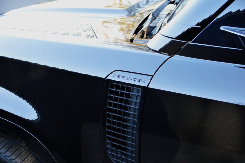 Land Rover Defender 3.0 D300