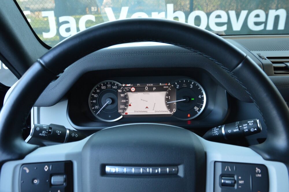 Land Rover Defender 3.0 D300