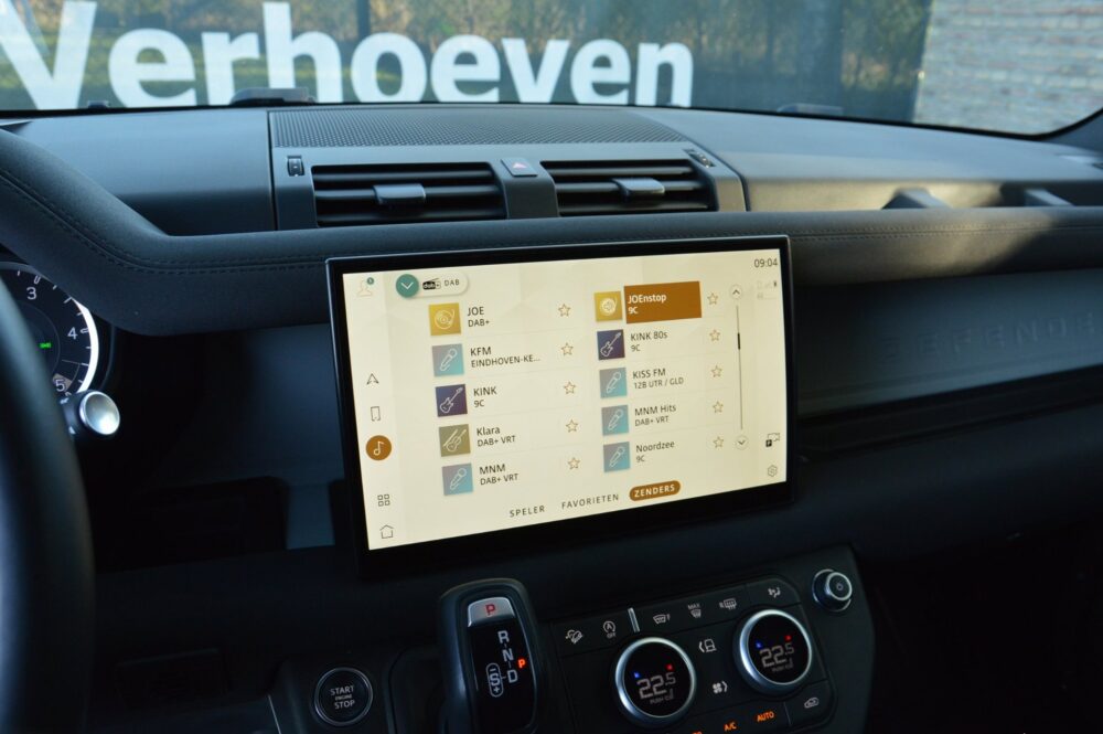 Land Rover Defender 3.0 D300