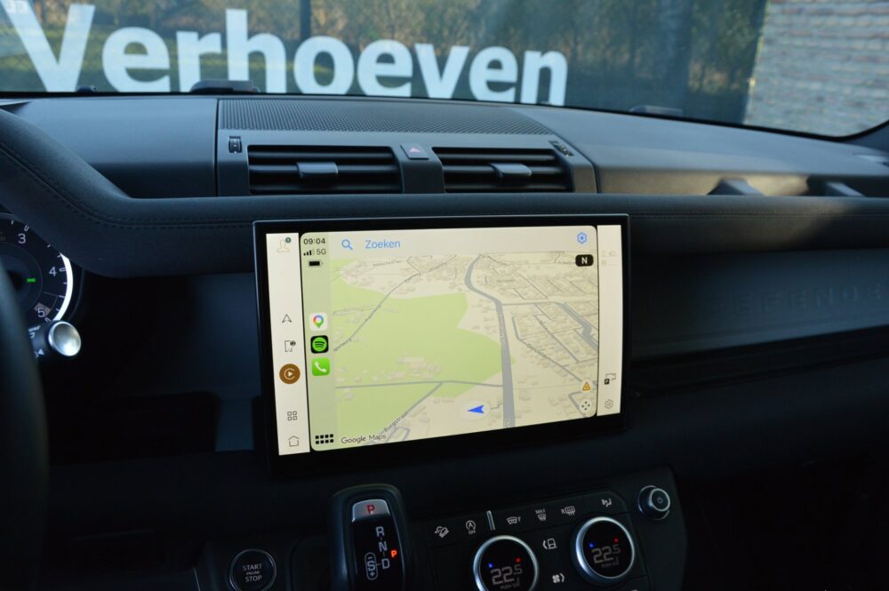 Land Rover Defender 3.0 D300