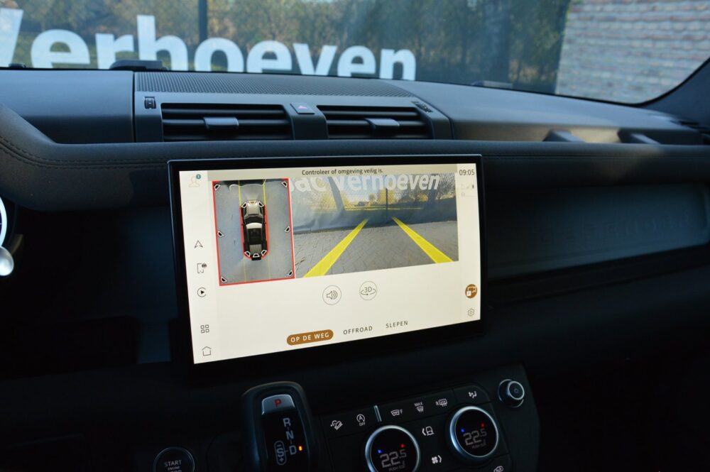 Land Rover Defender 3.0 D300