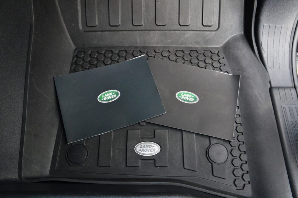 Land Rover Defender 3.0 D300