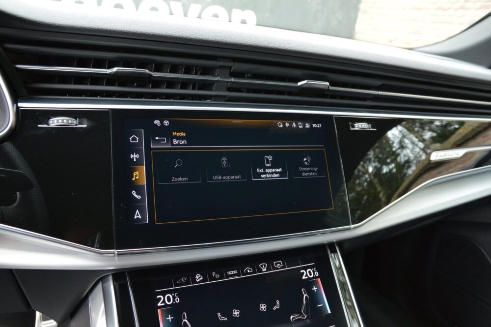 Audi Q8 55 TFSI e