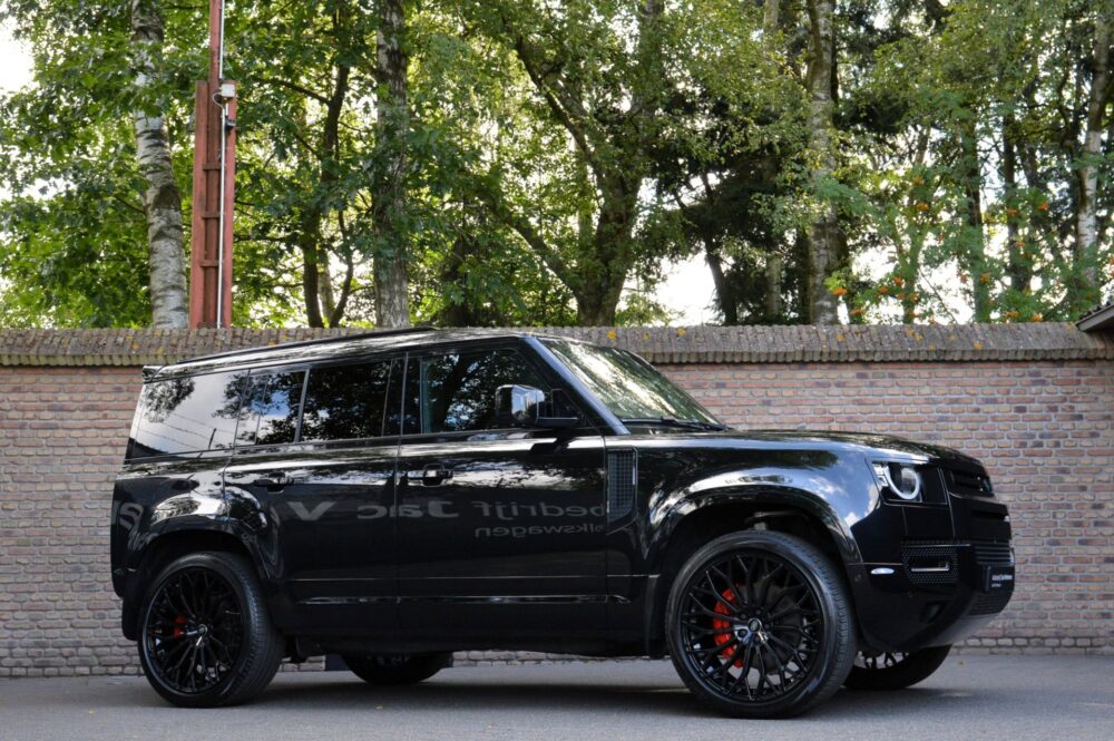 Land Rover Defender 3.0 D300 110