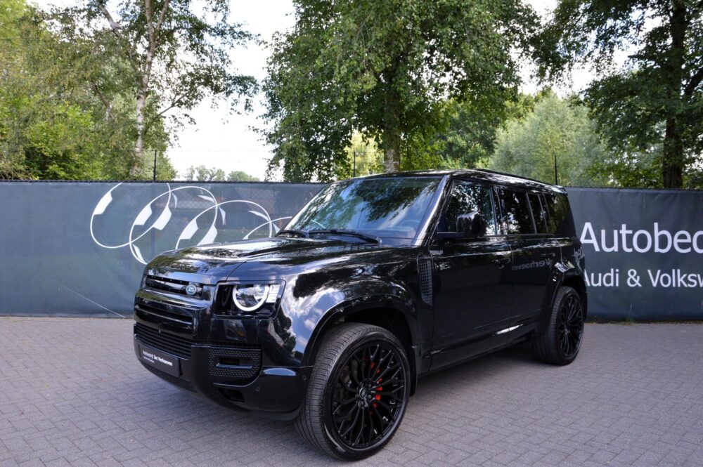 Land Rover Defender 3.0 D300 110