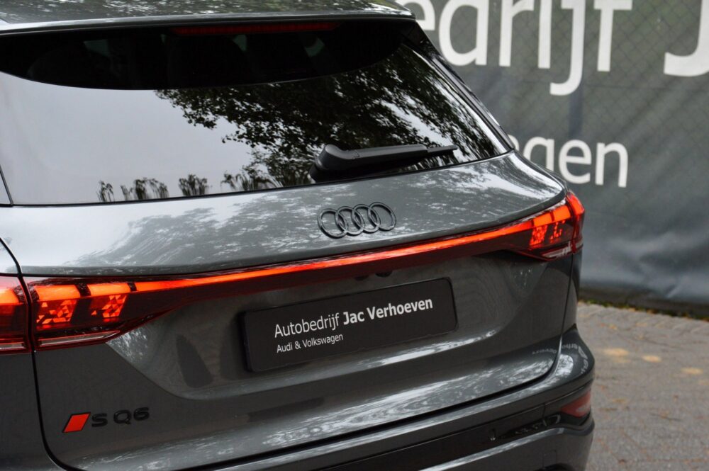 Audi SQ6 e-tron
