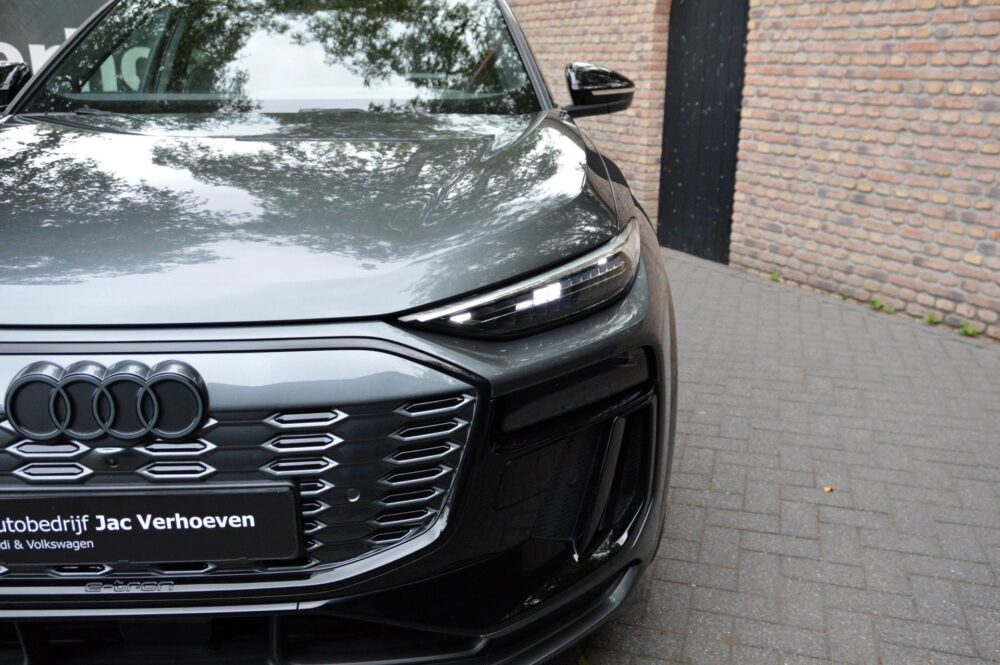 Audi SQ6 e-tron