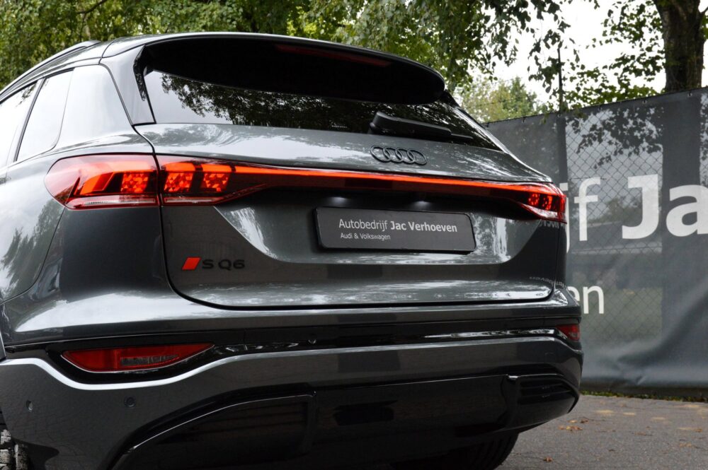 Audi SQ6 e-tron