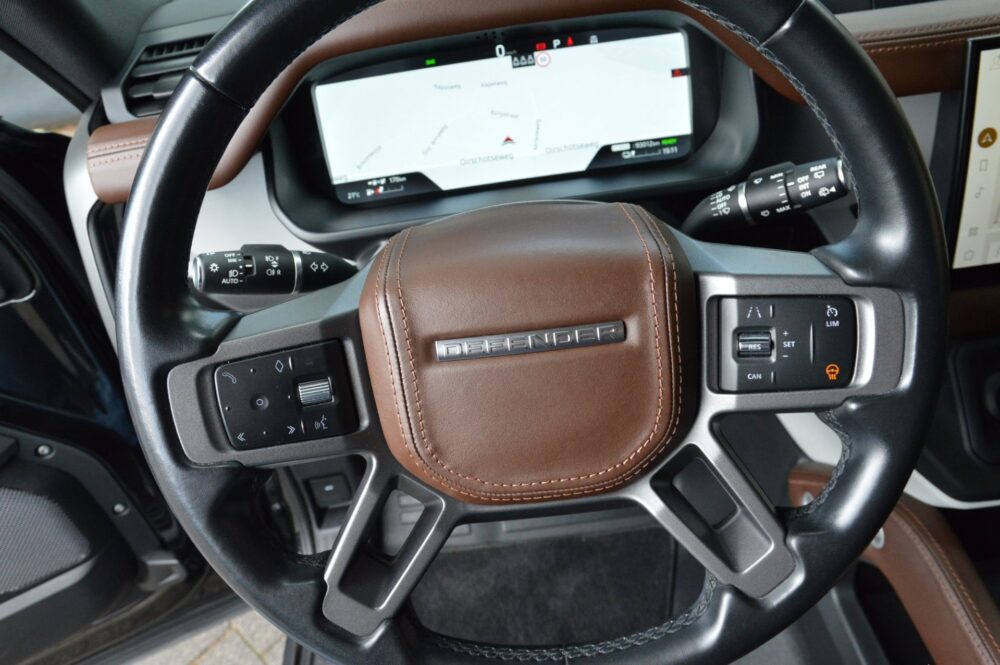 Land Rover Defender 110 P400e