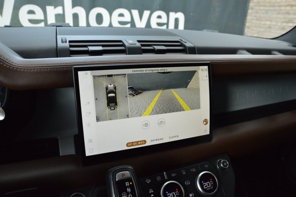 Land Rover Defender 110 P400e