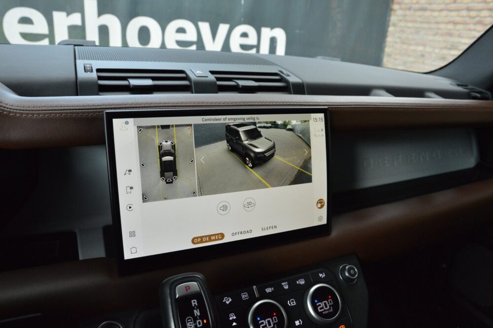 Land Rover Defender 110 P400e