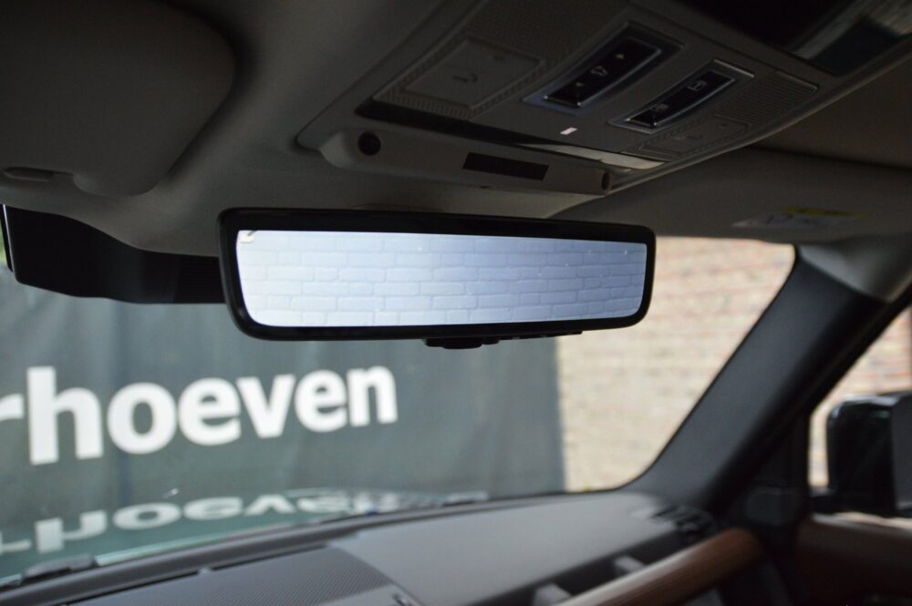Land Rover Defender 110 P400e