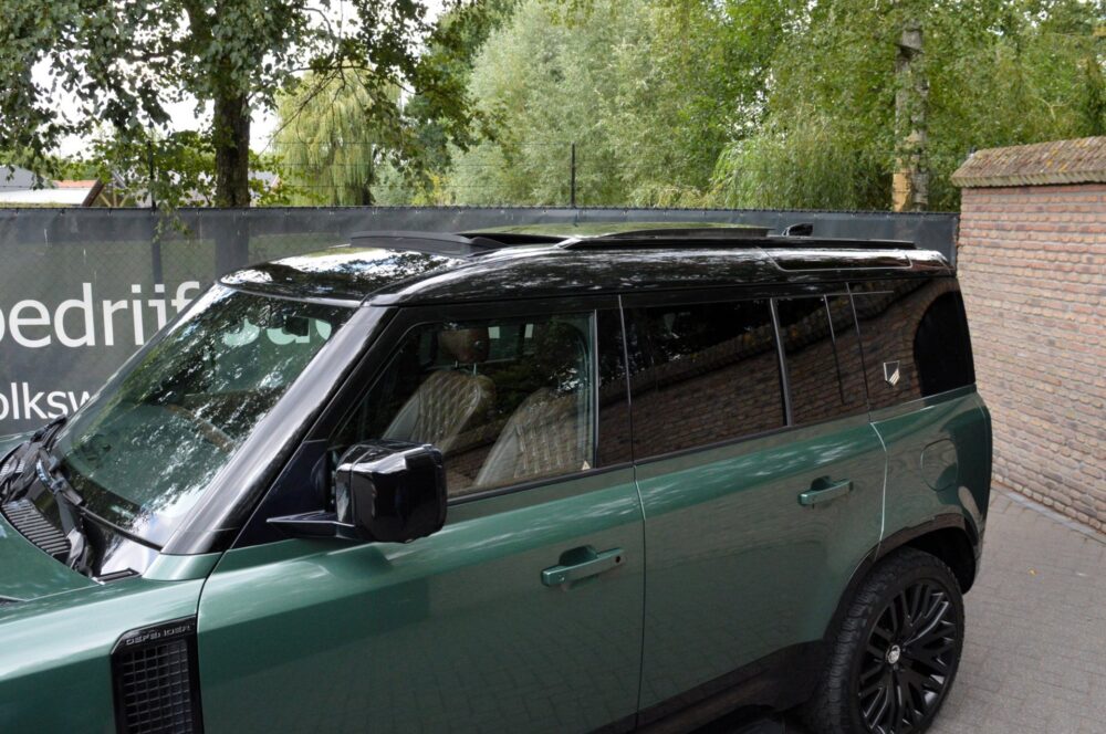 Land Rover Defender 110 P400e