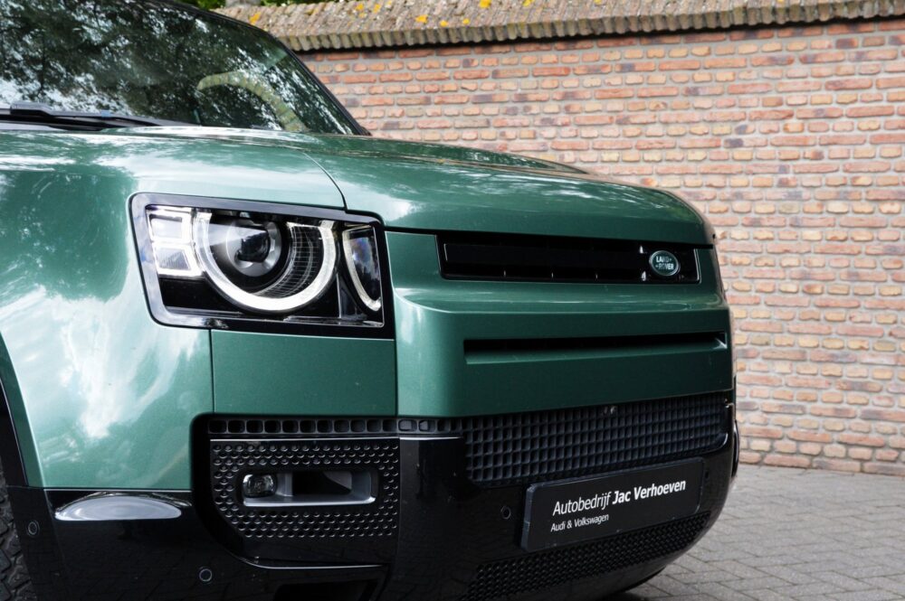 Land Rover Defender 110 P400e