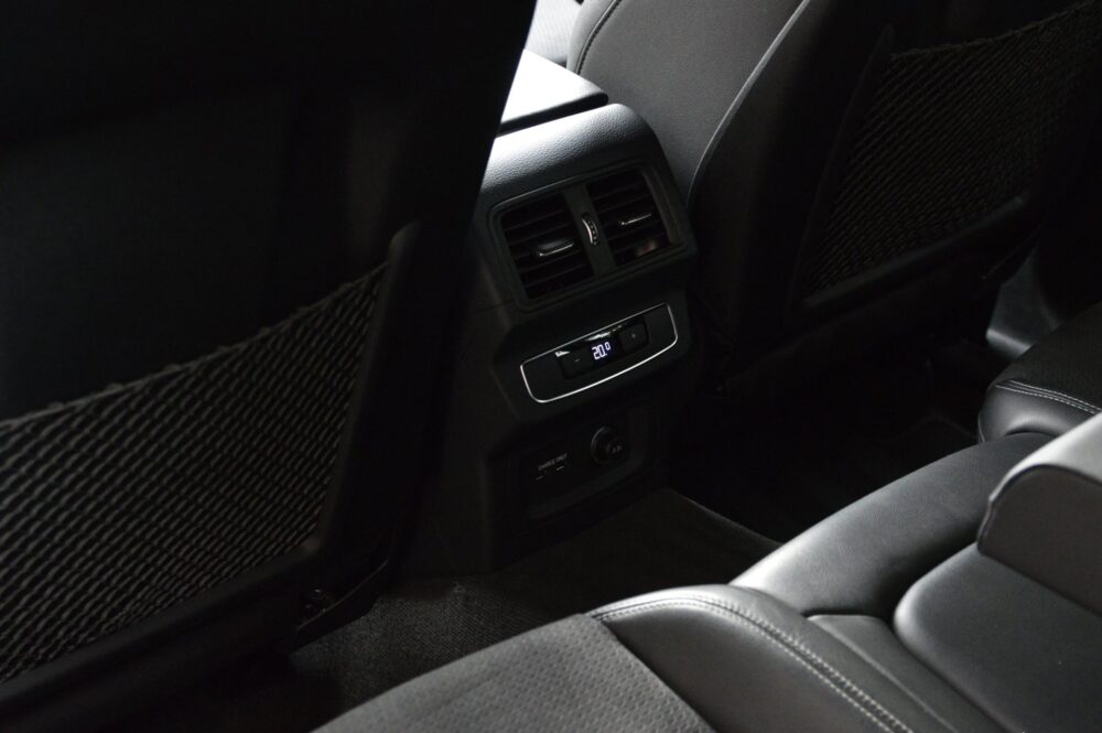 57084893-audi-q5-50-tfsi-e-2023