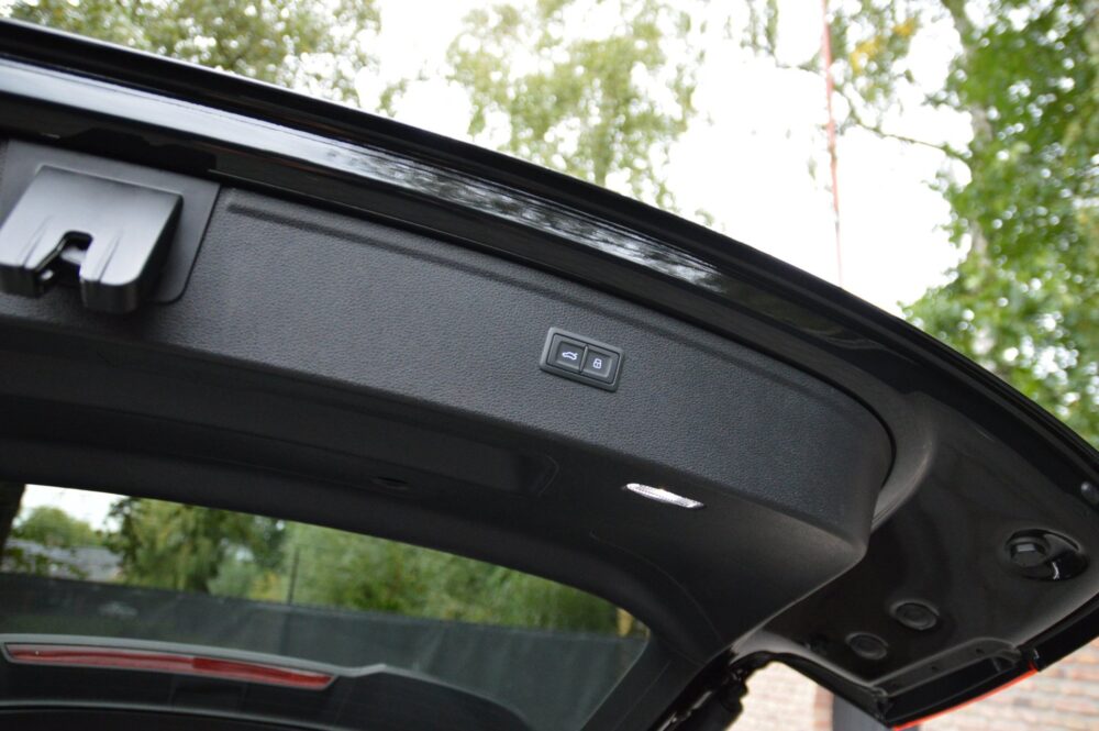 57084893-audi-q5-50-tfsi-e-2023