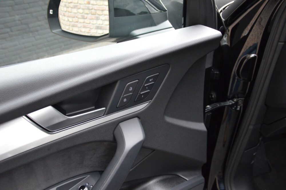 57084893-audi-q5-50-tfsi-e-2023