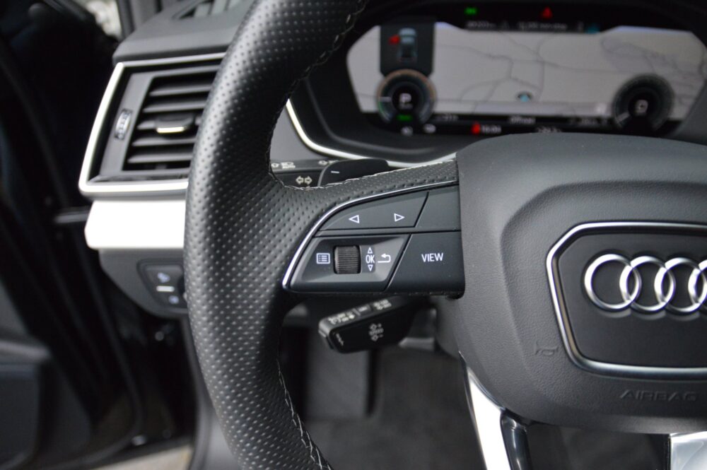57084893-audi-q5-50-tfsi-e-2023