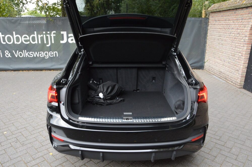 57087722-audi-q3-sportback-45-tfsi-e-2023