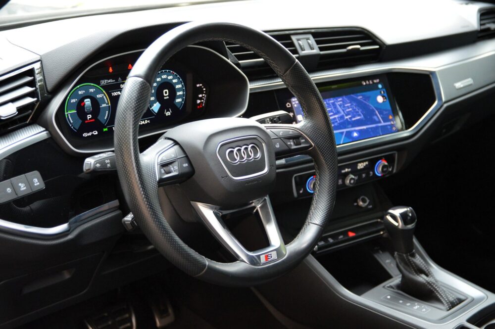 57087722-audi-q3-sportback-45-tfsi-e-2023