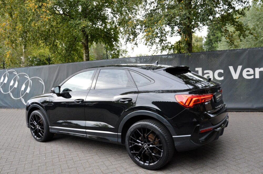 57087722-audi-q3-sportback-45-tfsi-e-2023