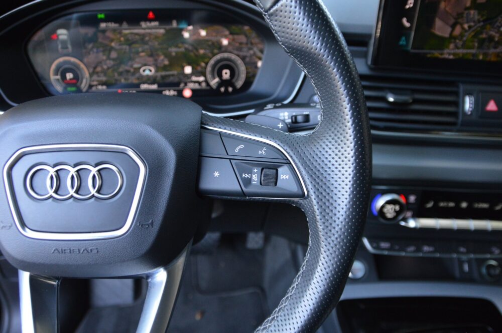 57228905-audi-q5-50-tfsi-e-2024