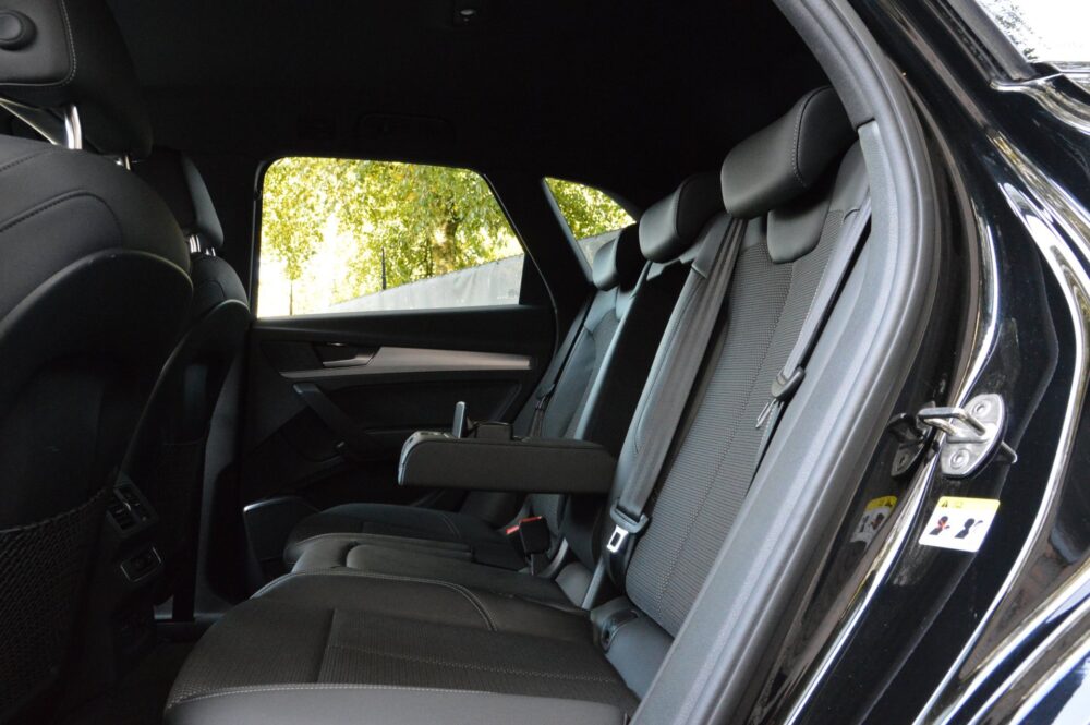 57446942-audi-q5-50-tfsi-e-2023