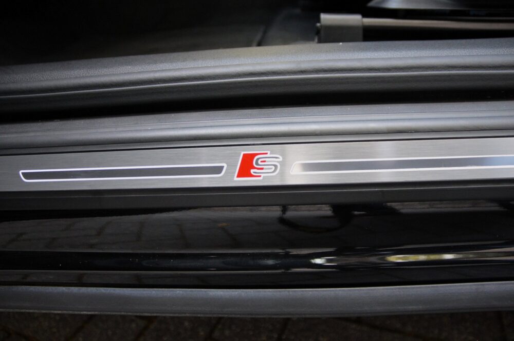 57446942-audi-q5-50-tfsi-e-2023