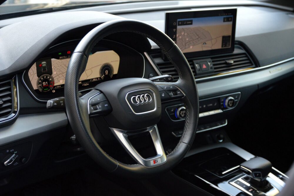 57446942-audi-q5-50-tfsi-e-2023