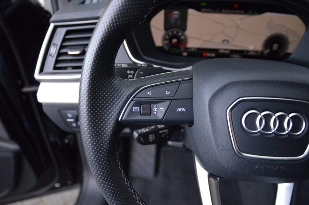57446942-audi-q5-50-tfsi-e-2023