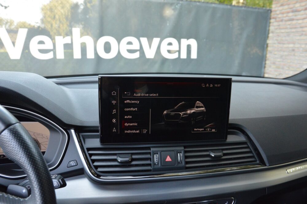 57446942-audi-q5-50-tfsi-e-2023