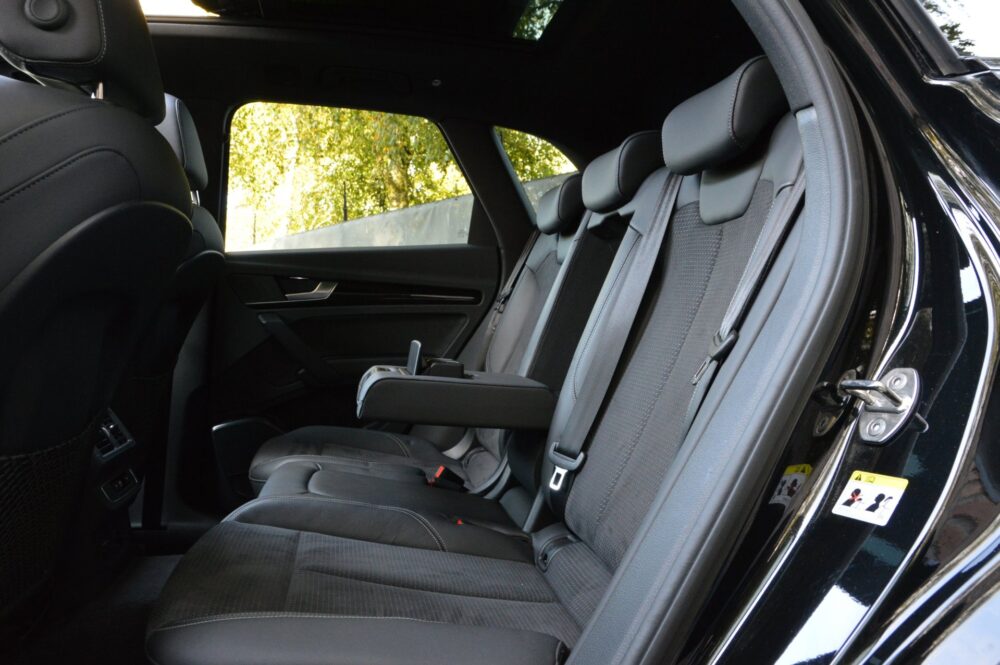57452551-audi-q5-55-tfsi-e-2023