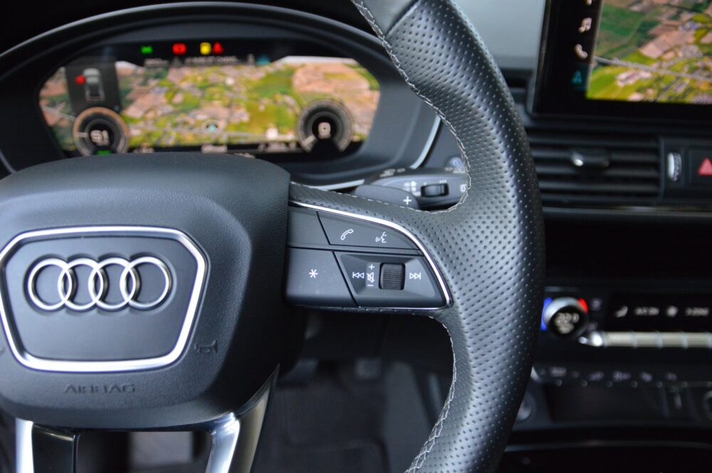 57452551-audi-q5-55-tfsi-e-2023