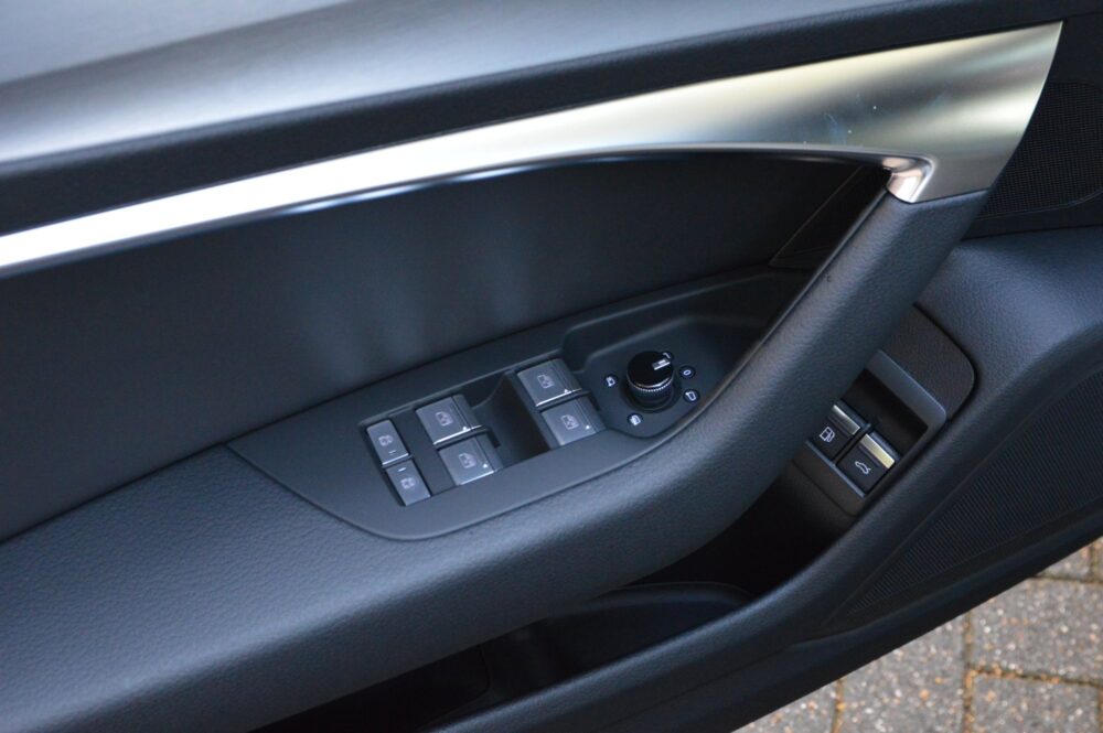 57531607-audi-a6-avant-55-tfsi-e-2024